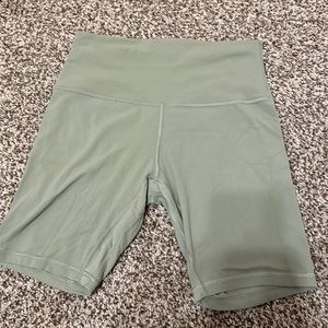 LULU LEMON biker shorts